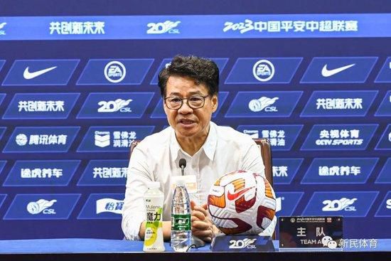 排名如下：1、哈维-西蒙斯（莱比锡）目前市值7000万欧元涨幅5200万欧元2、奥蓬达（莱比锡)目前市值5500万欧元涨幅4300万欧元3、博尼法斯(勒沃库森）目前市值4000万欧元涨幅3600万欧元4、特尔（拜仁）目前市值5000万欧元涨幅3000万欧元5、吉拉西（斯图加特）目前市值4000万欧元涨幅3000万欧元6、维尔茨（勒沃库森）目前市值1亿欧元涨幅3000万欧元7、金玟哉（拜仁）目前市值6000万欧元涨幅2500万欧元8、弗林蓬（勒沃库森）目前市值5000万欧元涨幅2500万欧元9、帕拉西奥斯（勒沃库森）目前市值4000万欧元涨幅2500万欧元10、拉尔森（法兰克福）目前市值2800万欧元涨幅2400万欧元11、米洛（斯图加特）目前市值2500万欧元涨幅2250万欧元12、恩梅查（多特）目前市值2500万欧元涨幅2200万欧元13、帕乔（法兰克福）目前市值2400万欧元涨幅2050万欧元14、卢克巴（莱比锡）目前市值4000万欧元涨幅2000万欧元15、凯恩（拜仁）目前市值1.1亿欧元涨幅2000万欧元16、吉滕斯（多特）目前市值2800万欧元涨幅2000万欧元17、泰拉（勒沃库森）目前市值2300万欧元涨幅1850万欧元18、伊藤洋辉（斯图加特）目前市值2200万欧元涨幅1650万欧元19、科贝尔（多特）目前市值4000万欧元涨幅1500万欧元20、格里马尔多（勒沃库森）目前市值3500万欧元涨幅1500万欧元21、科索努（勒沃库森）目前市值3500万欧元涨幅1500万欧元22、马伦（多特）目前市值3500万欧元涨幅1500万欧元23、多基（柏林联）目前市值1700万欧元涨幅1300万欧元24、阿德利（勒沃库森）目前市值2500万欧元涨幅1300万欧元25、弗里希（斯图加特）目前市值1700万欧元涨幅1300万欧元